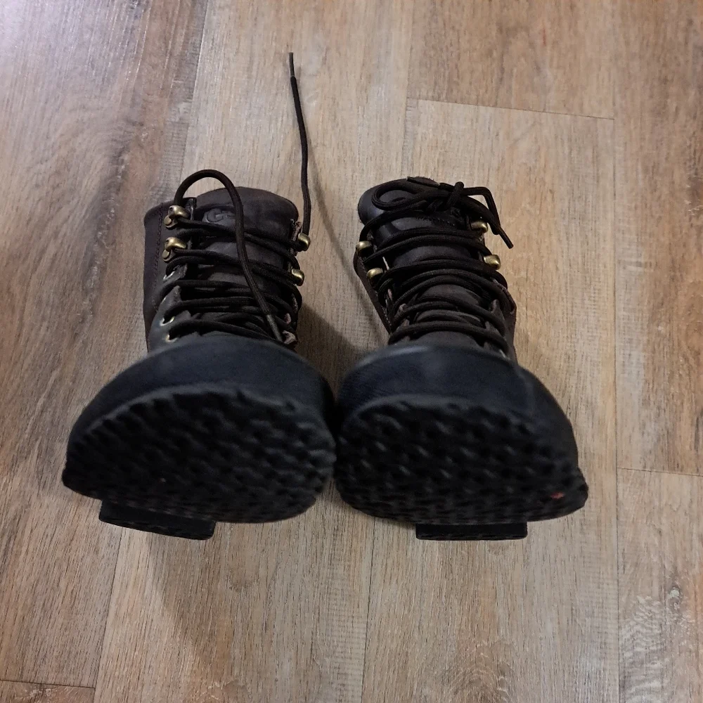 UGG stylish brown